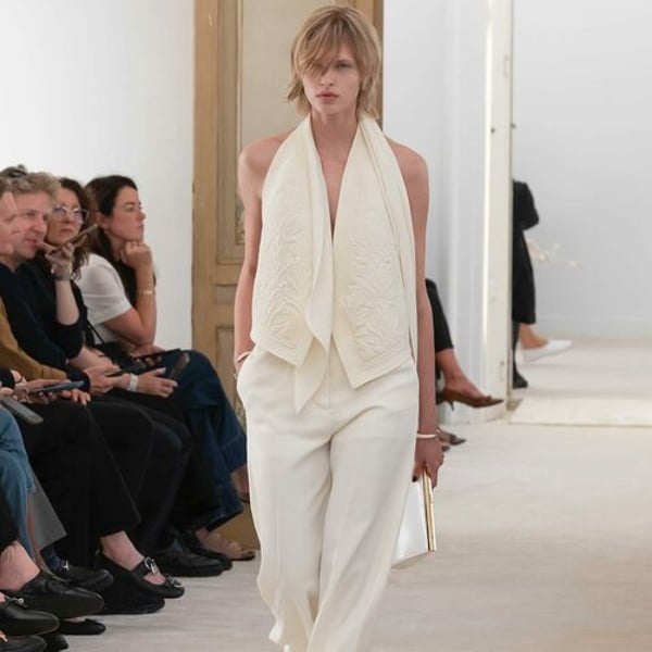 Alberta Ferretti: Haute hosting for today